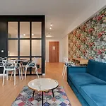 Апартаменти Elegant Victus In Close To The By Renters Сопот