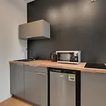 Апартаменти Elegant Victus In Close To The By Renters