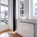 Elegant Victus In Close To The By Renters 索波特
