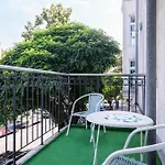 Elegant Victus In Close To The By Renters 索波特