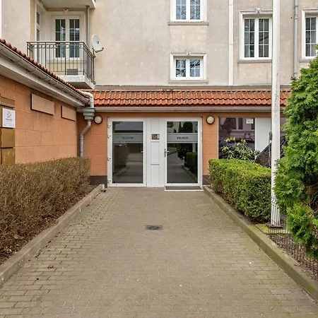 Апартаменти Elegant Victus In Close To The By Renters Сопот