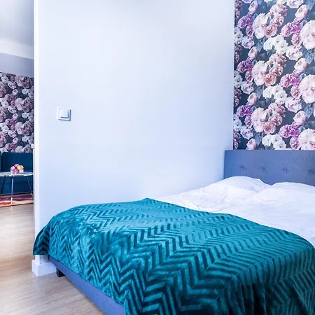 Elegant Victus In Close To The By Renters Apartament Sopot