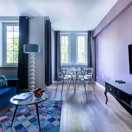 Elegant Victus In Close To The By Renters Daire Sopot