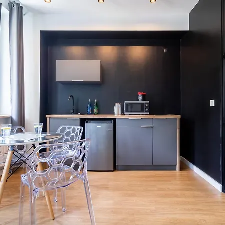 Elegant Victus In Close To The By Renters Daire *