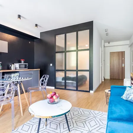 Elegant Victus In Close To The By Renters Daire Sopot