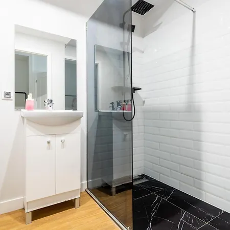 Elegant Victus In Close To The By Renters Daire *
